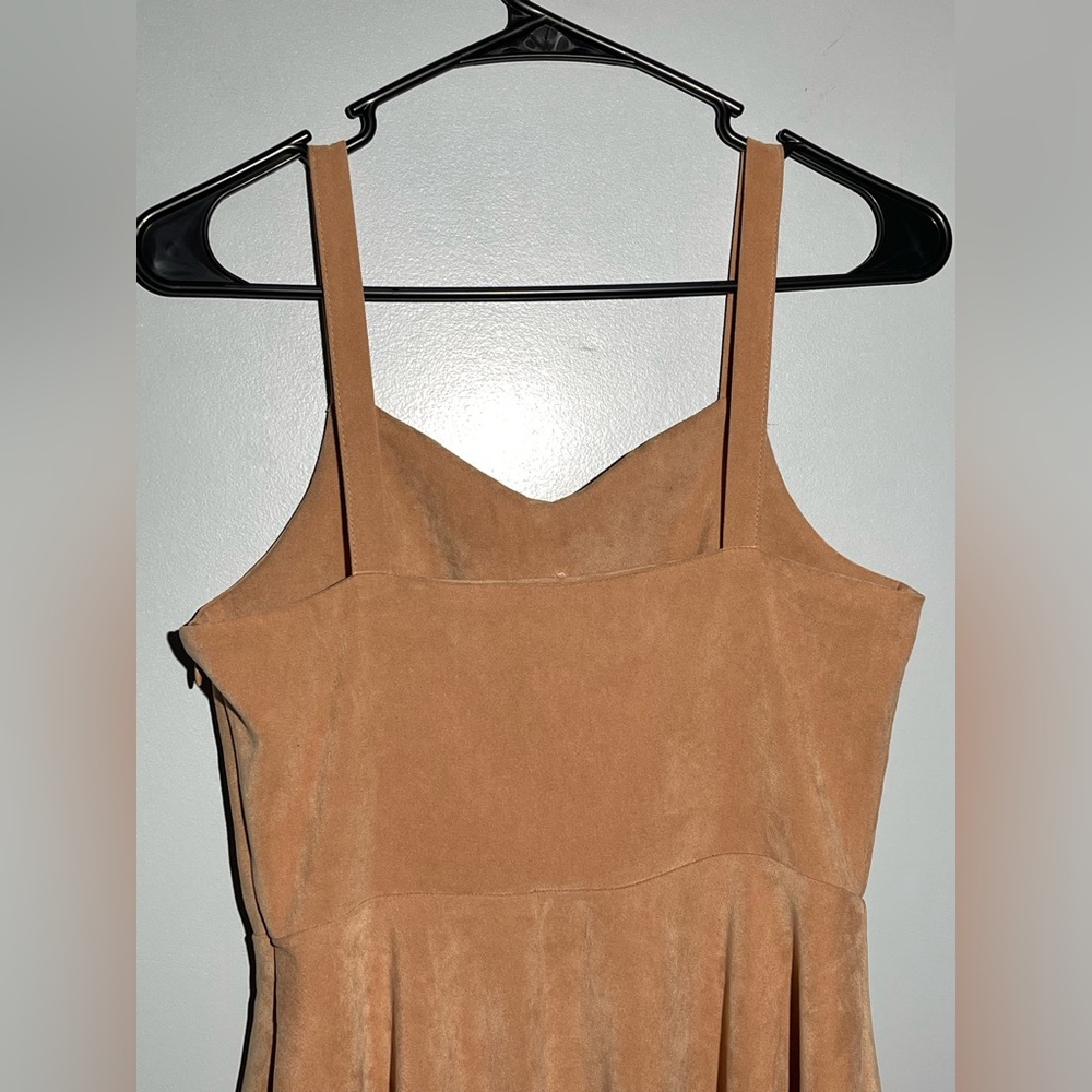 Elegant Tan Sleeveless Dress - Picture 5 of 10